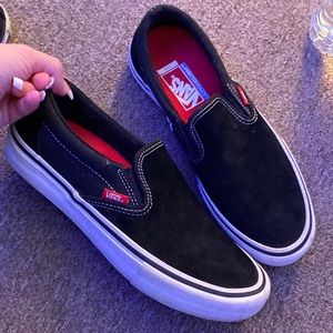 black vans (mens : 9 , womens : 11) OPEN TO OFFERS